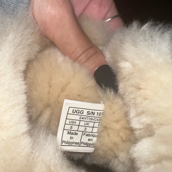 UGG BAILEY BUTTON II BOOT -CHESTNUT - Picture 6 of 6